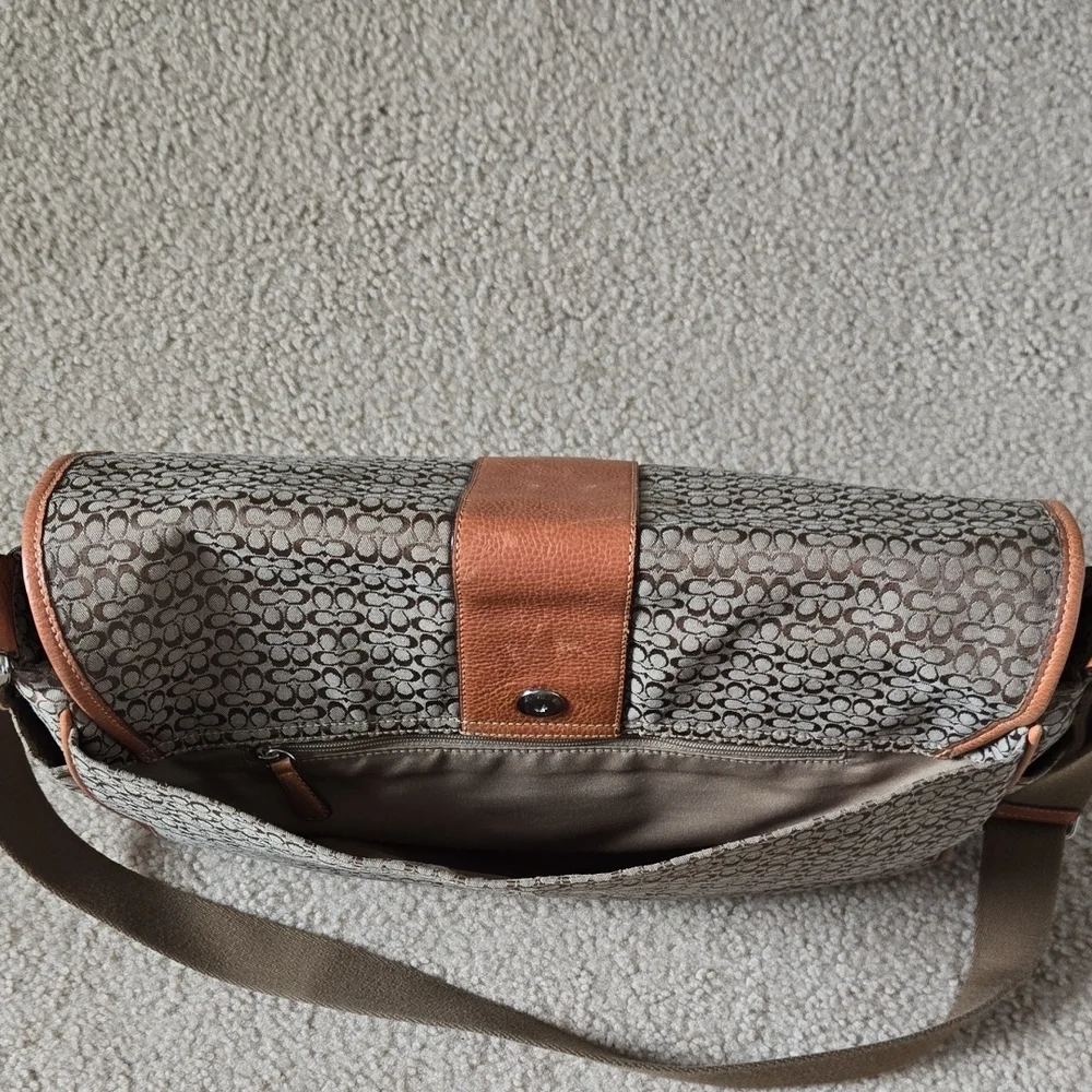 Coach Signature Hudson Commuter Messenger Bag F77004 Tan Laptop Diaper Travel
